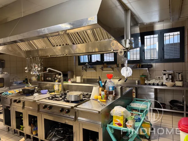 Negocio 303m² en venta - Centro — 14
