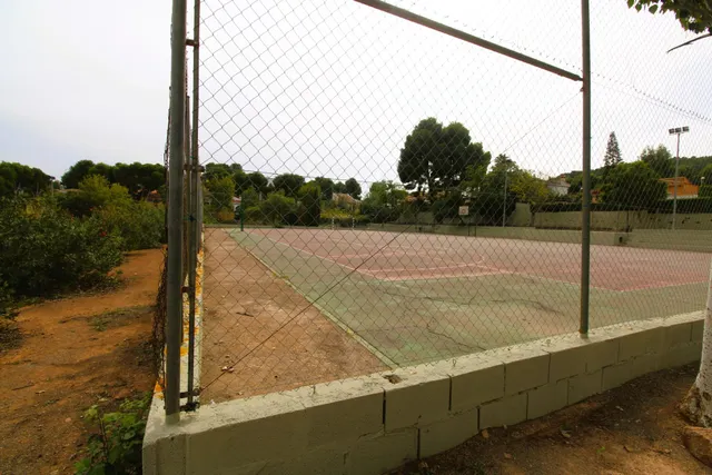 Terreno urbanizable con proyecto en Náquera. — 23