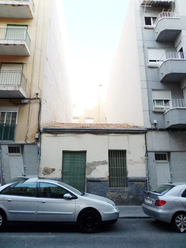 Solar con superficie de 121m - foto 2