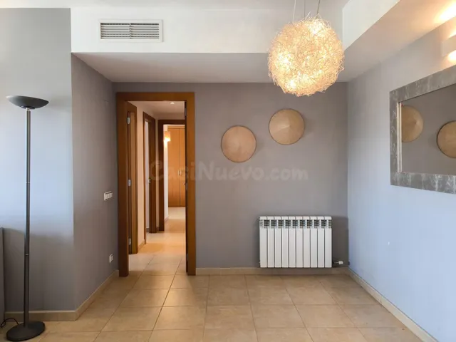Tu nuevo hogar en Tarragona te espera: amplio, luminoso, con terraza y piscina! — 4