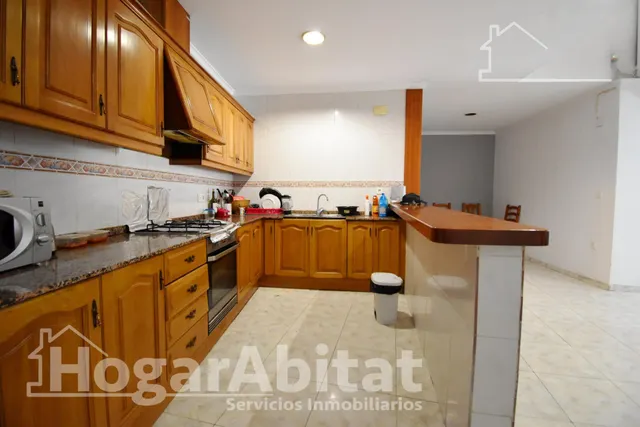 ESPACIOSA CASA CON TERRAZA EN EL HISTÓRICO CASCO ANTIGUO — 9