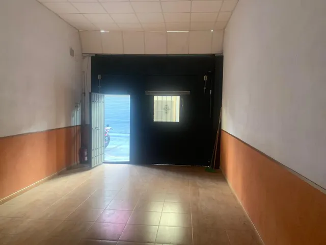 LOCAL EN EL BARRIO NARANJO — 7