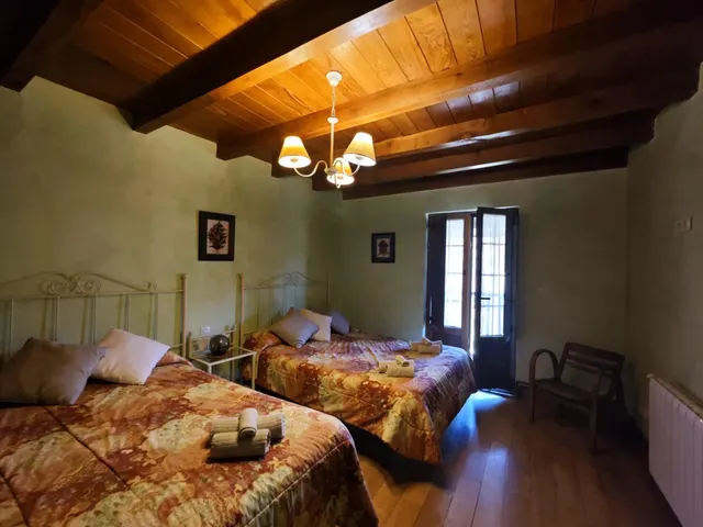CASA PAREADA CON JARDÍN EN CIEZA — 14