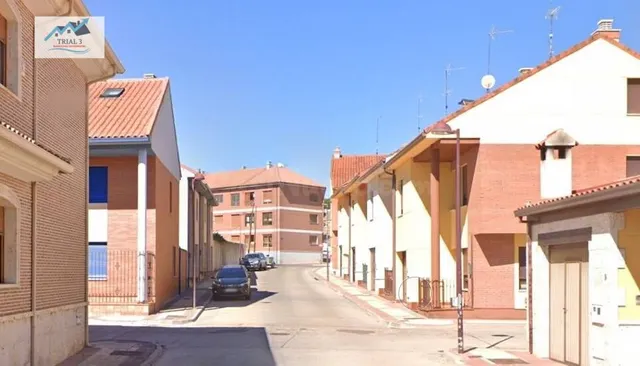 Venta casa adosada en Iscar (Valladolid) - foto 2