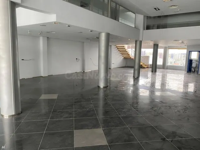 Local comercial de 700 m2 en rentabilidad 6% con salida de h