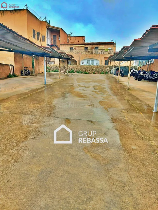 Se ALQUILA parking en el centro de Portol (Marratxí). 12 m2. - foto 4