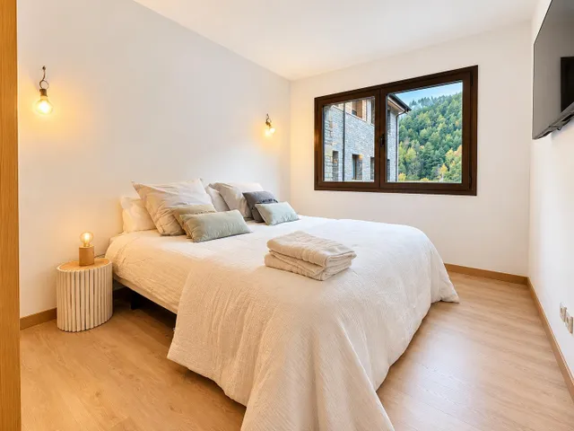 Luminoso piso de 3 habitaciones con terraza y box doble — 7