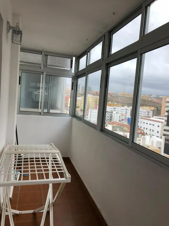AMPLIO PISO EN ZONA MESA Y LOPEZ, LAS PALMAS DE G.C., ISLAS CANARIAS, ESPAÑA — 23