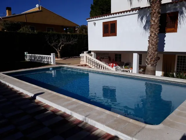GRAN CHALET EN LA MEJOR ZONA DE CALICANTO - foto 3
