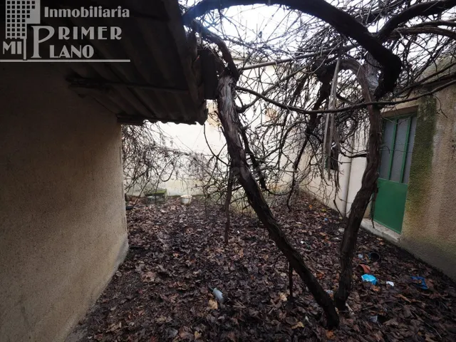 *¡OPORTUNIDAD! Casa de 2 plantas y con fachada a dos calles, - foto 4