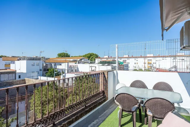 Chalet adosado en Calle Carmona, Tiro de Línea, Sevilla — 41