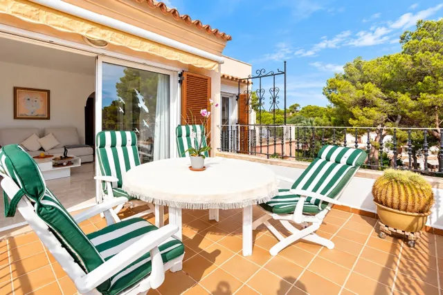 Apartamento con amplia terraza y vistas al puerto en Portopetro — 7