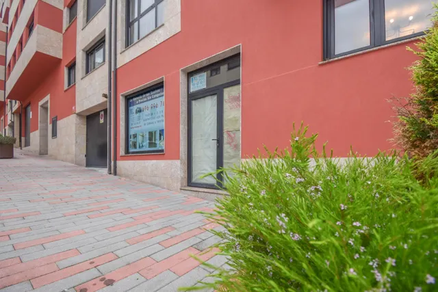 LOCAL COMERCIAL DE 105 METROS — 6