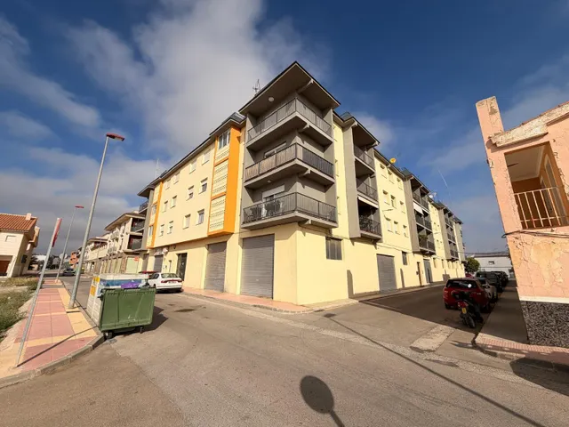 Amplia y luminosa vivienda de 4 dormitorios en Bullas — 42