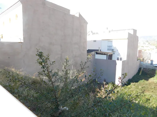 Solar en venta en Urbanización La Cova — 3
