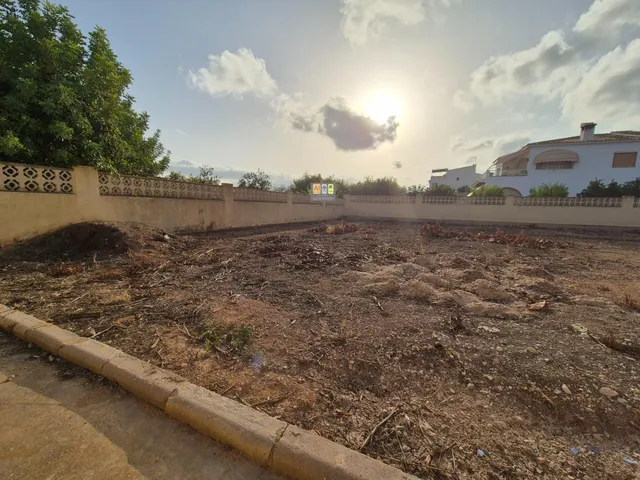 CASA EN EL CAMPO CERCA DEL PUEBLO — 12
