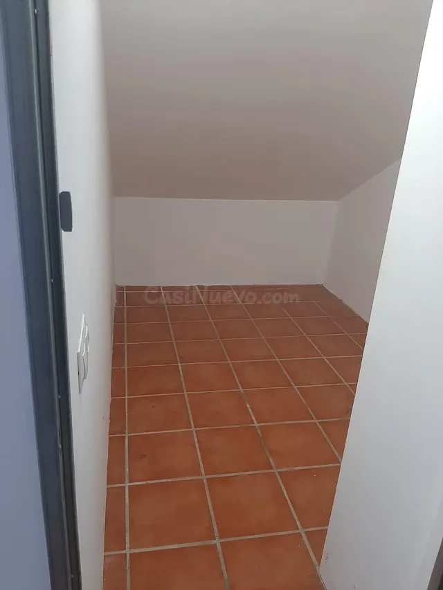 Lote de trasteros en calle Ollerías en edificio semi nuevo - foto 3