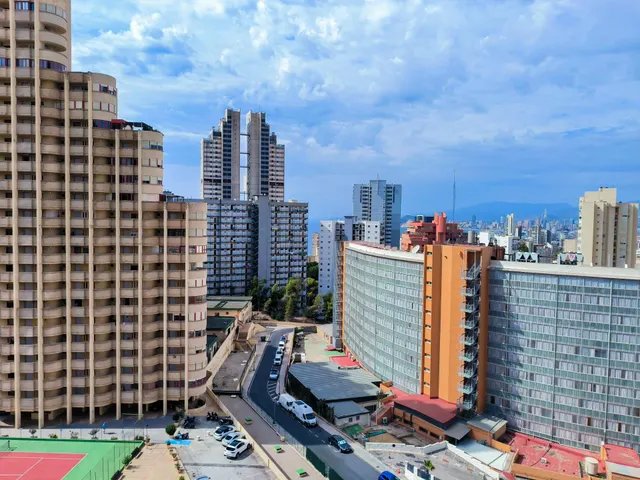 Gran piso de 2 dorm. en urbanización de lujo Torre Lugano en el Rincón de Loix - www.inmobiliarialesdunes.com — 6