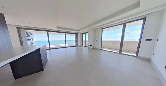 ¡Exclusivo Piso de Lujo en las Málaga Towers! — 4