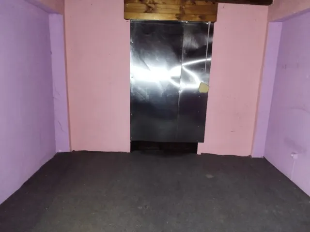 Bar Cafeteria, y vivienda en entranbasaguas, Cantabria — 17