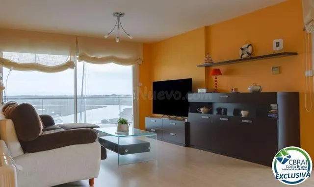 Amplio apartamento con terraza, parking, trastero, vistas al - foto 4