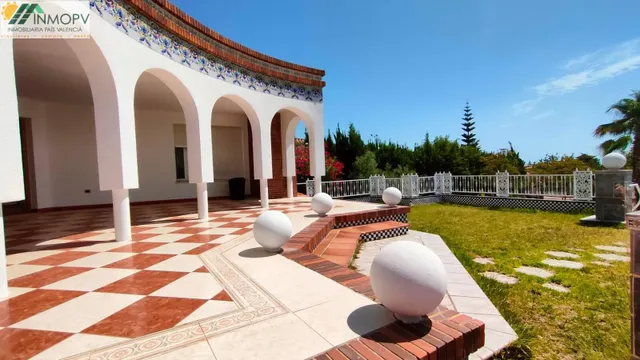 CHALET DE 280 M2 CON 1.600 M2 DE PARCELA, PISCINA Y 3 SUITES EN LA CLOSA – VINARÒS — 11