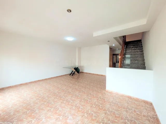 CASA ADOSADA EN VENTA AMPUESTA ZONA VALLETES — 2