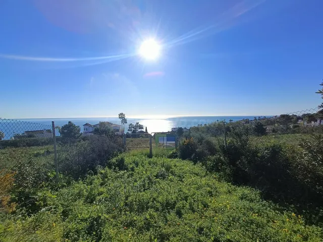 Terreno para construir en Manilva con vistas al mar y montañ - foto 3