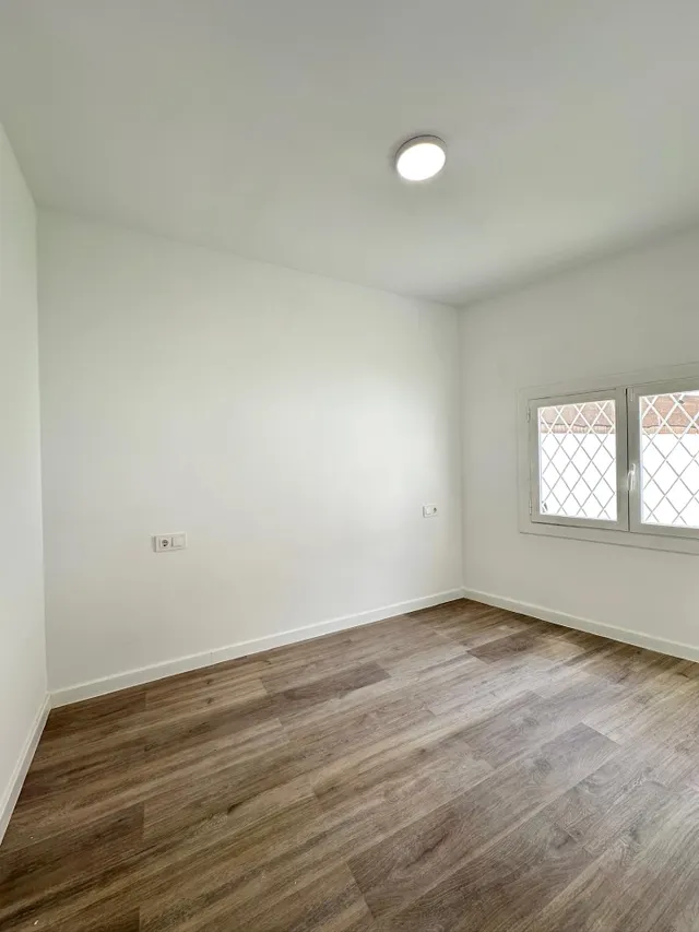PLANTA BAJA REFORMADA CON PATIO EN MOLLET — 14