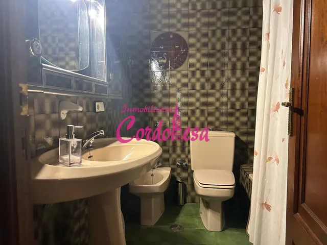 MAGNIFICA CASA EN ZONA SAN PEDRO CON 2 GARAJES, PLAZAS DE MOTOS Y PISCINA!!!! — 10