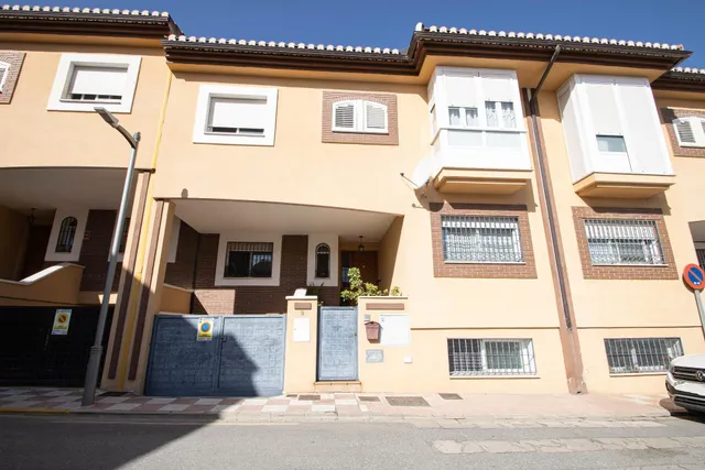 Gran casa familiar 4 dormitorios — 12