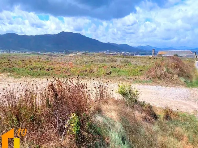 SE ALQUILA TERRENO PARA PARKING DE AUTOCARAVANAS  EN UNA ZONA PRIVILEGIADA DE RINLO (RIBADEO). — 13