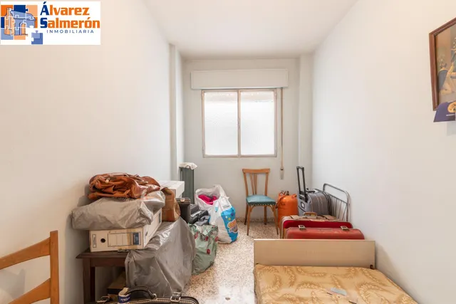 Piso con terraza y gran potencial junto a Camino de Ronda — 14
