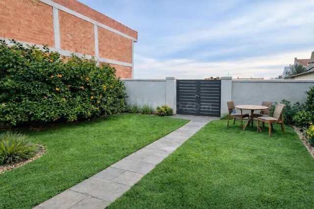 Casa con amplios espacios en la mejor zona de Las Torres de 