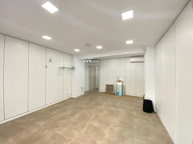 Local comercial 75m² en alquiler - La Gavarra - foto 4