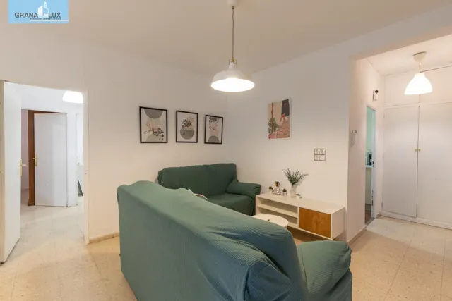 Piso ideal para inversión con alta rentabilidad junto a facultades de  Cartuja en Granada — 29