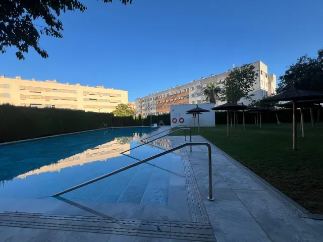 ¡Vivienda VPO de 4 dormitorios y 2 baños con piscina, terraza y garaje, en Noreña! — 39