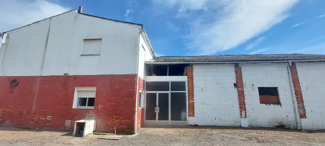 Amplia Casa con Terreno en Posada del Bierzo por solo 82.900€ — 32