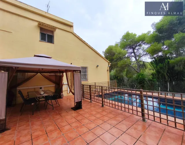 Casa Unifamiliar en Mastrader — 28