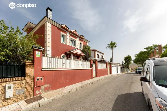 CHALET EN EL BARRIO DE MONACHIL — 16