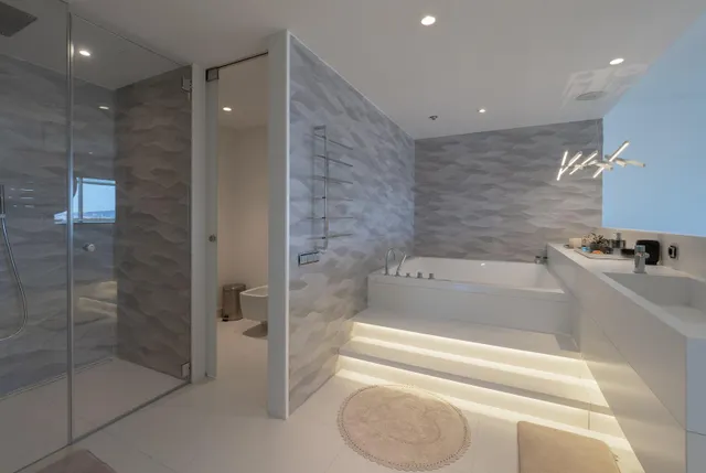 ÁTICO DÚPLEX DE LUJO CON PISCINA PRIVADA Y VISTAS PANORÁMICAS EN DIAGONAL MAR — 12