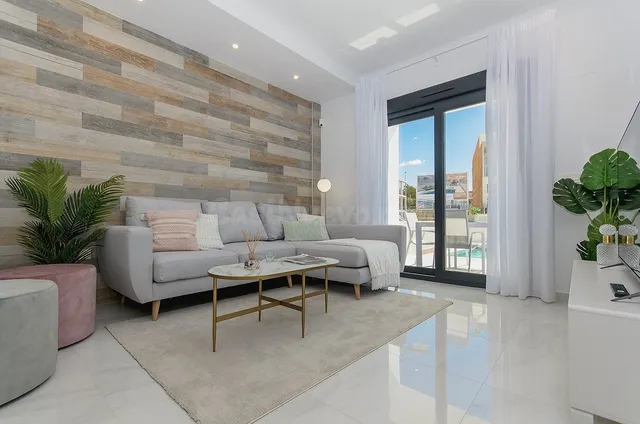 VILLA DE 3 DORMITORIOS 3 BAÑOS, PISCINA PRIVADA EN ORIHUELA  - foto 4