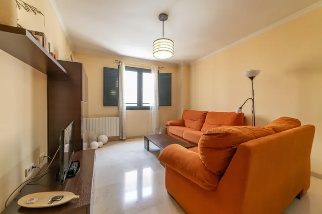 Piso 2 habitaciones 83m² en alquiler - Gran via — 7