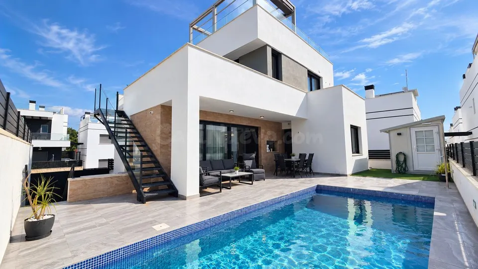 Villa 6 habitaciones 208m² en venta - Villamartín-Las Filipinas