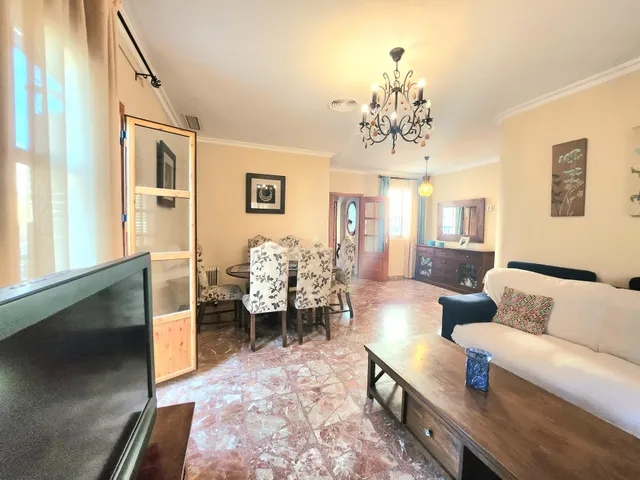IMPRESIONANTE CASA EN CENTRO DE ALCALA DE UNA SOLA PLANTA CON LOCAL COMERCIAL Y GARAJE. — 37
