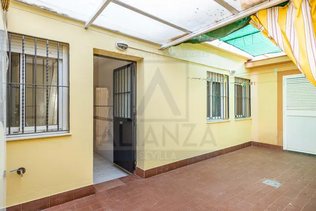 Venta de piso en Camas (Sevilla) — 28