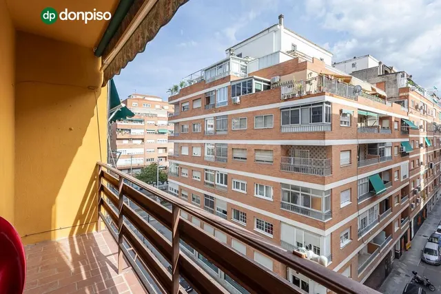 Piso amplio y luminoso en Ronda–Arabial — 4