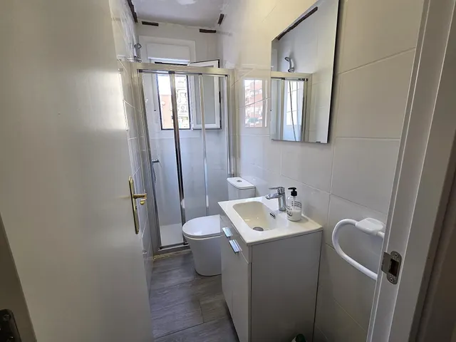 210.000 € | Luminoso piso SUR semirreformado en Casco Antiguo de Leganés (edificio de pocos apartamentos) — 8