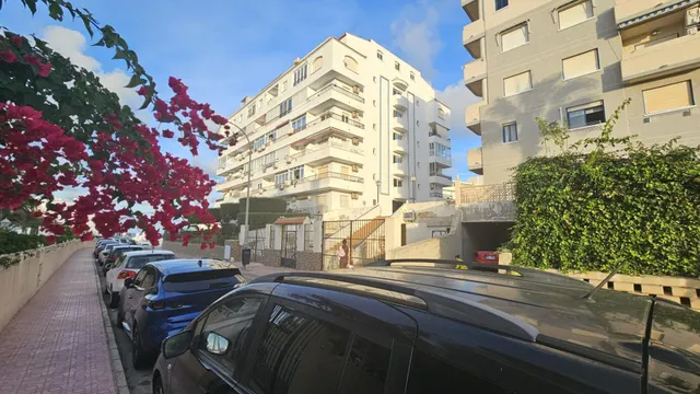Estudio con piscina. parquing y vista al mar — 37
