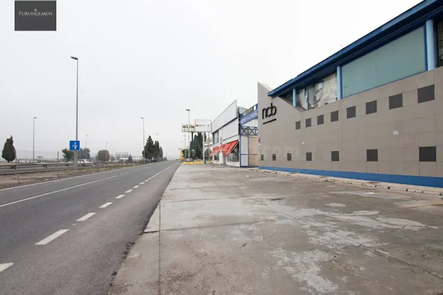 Nave industrial 4000m² en venta - Pulianas - foto 3